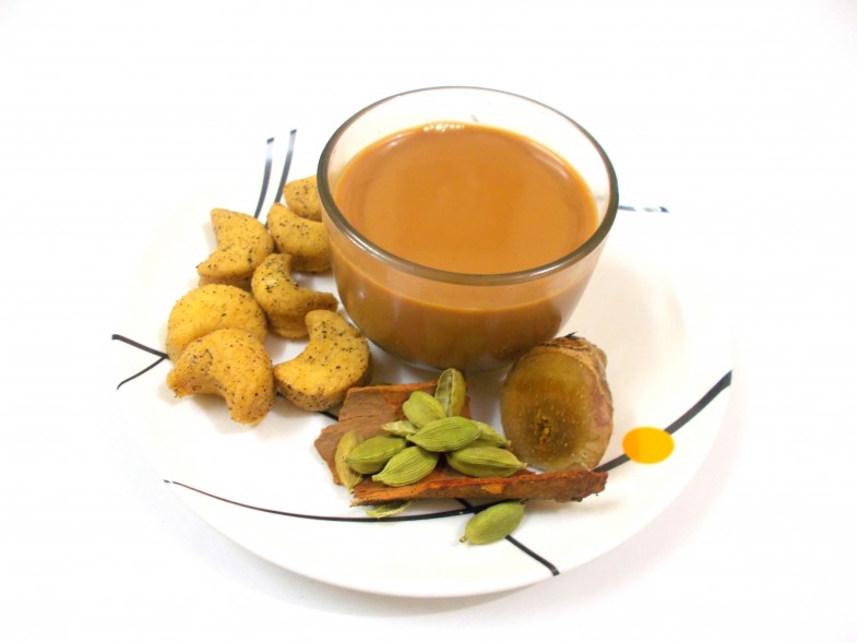 make-ginger-cardamom-tea-step-6-version-2-785x589